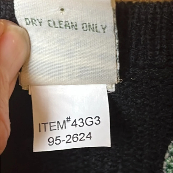 Orvis Vintage Womens 100% Wool sweater button cardigan Christmas Wreaths M party - Picture 5 of 7